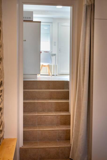 Le Cocoon - Appartement Dans Maison Du Xviieme Siecle Фужер Екстер'єр фото