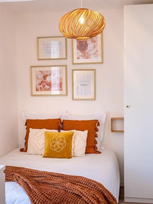 Le Cocoon - Appartement Dans Maison Du Xviieme Siecle Фужер Екстер'єр фото